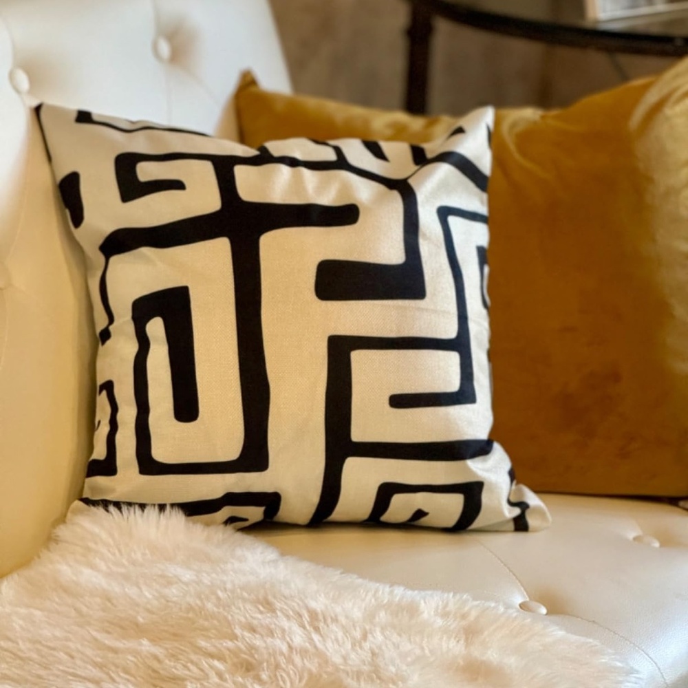 Set of 2 Geometric Throw Pillow Covers 18x18 Linen with Zipper - Picture 3 of 8
